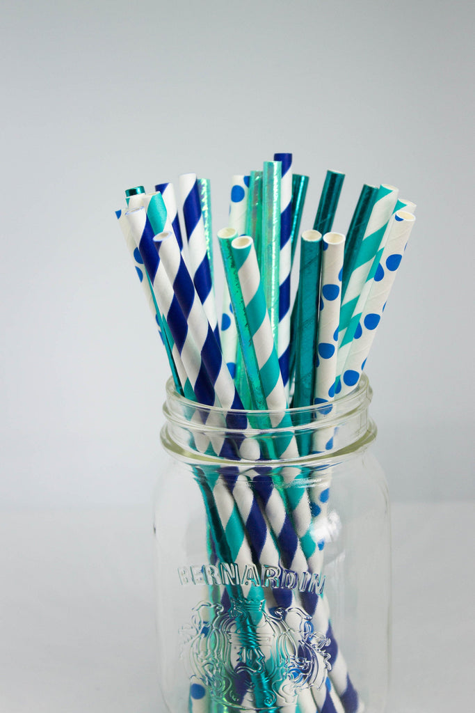 Blue and White Straw Bundle